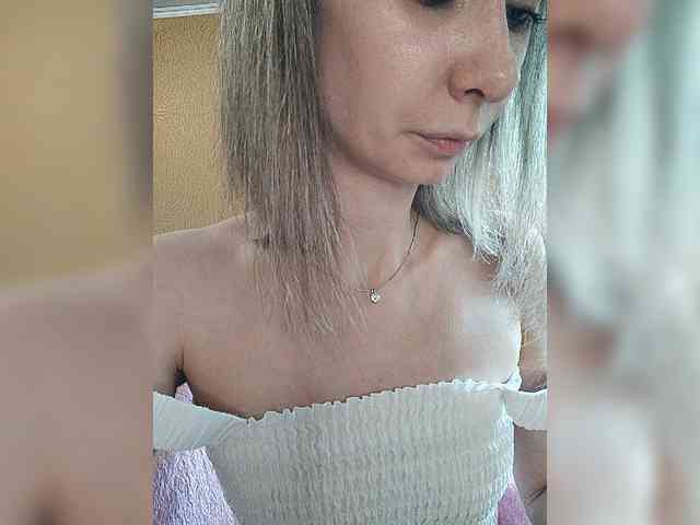 -Christina- webcam