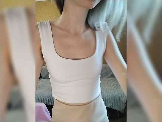 -Christina- webcam