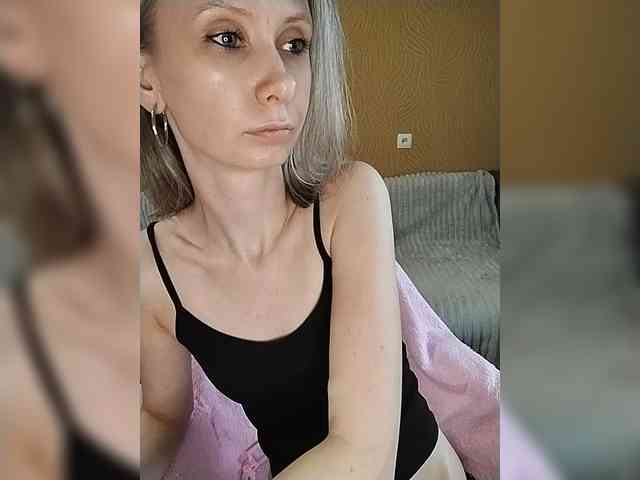 -Christina- webcam