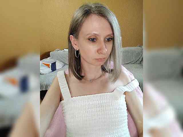 -Christina- webcam