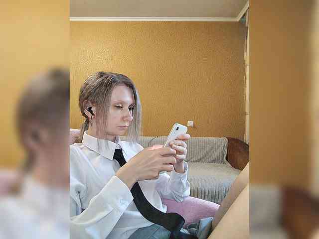 -Christina- webcam