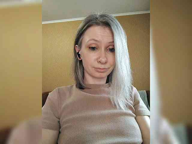 -Christina- webcam