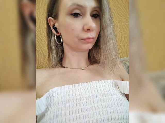 -Christina- webcam