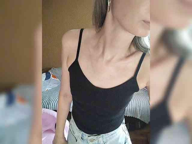 -Christina- webcam