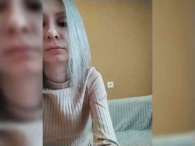 -Christina- webcam