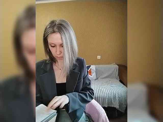 -Christina- webcam