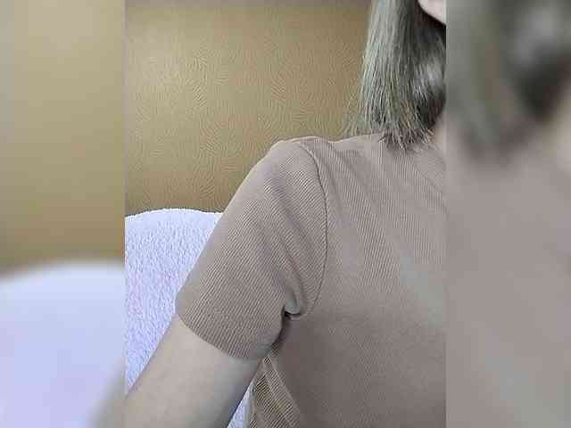 -Christina- webcam