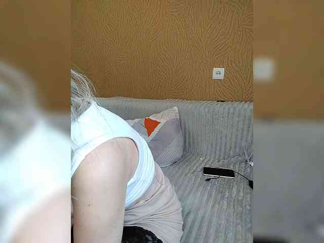 -Christina- webcam