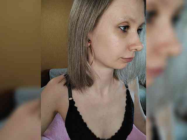-Christina- webcam