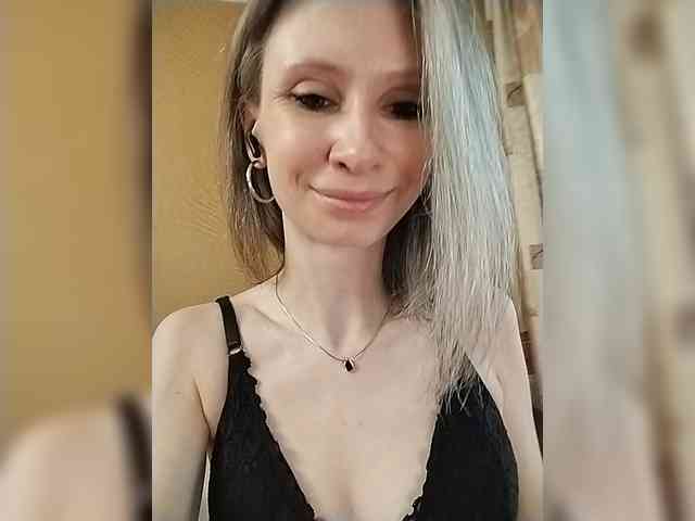 -Christina- webcam