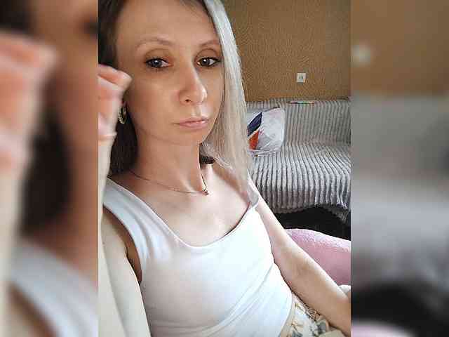 -Christina- webcam