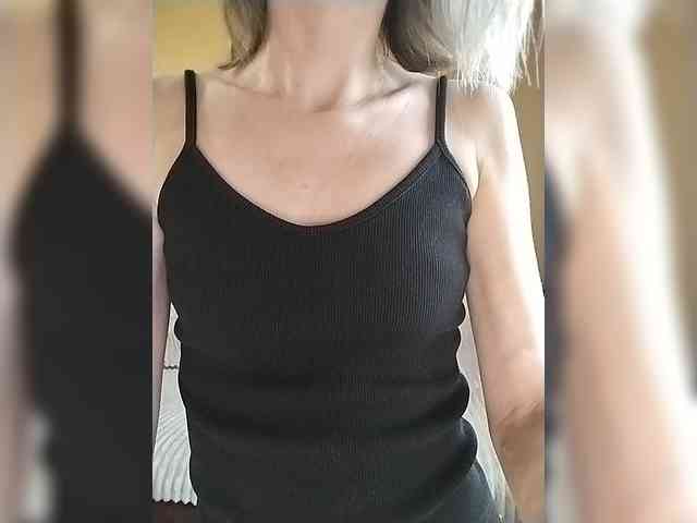 -Christina- webcam