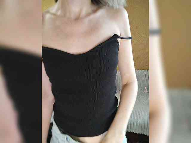 -Christina- webcam