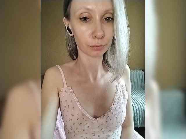 -Christina- webcam