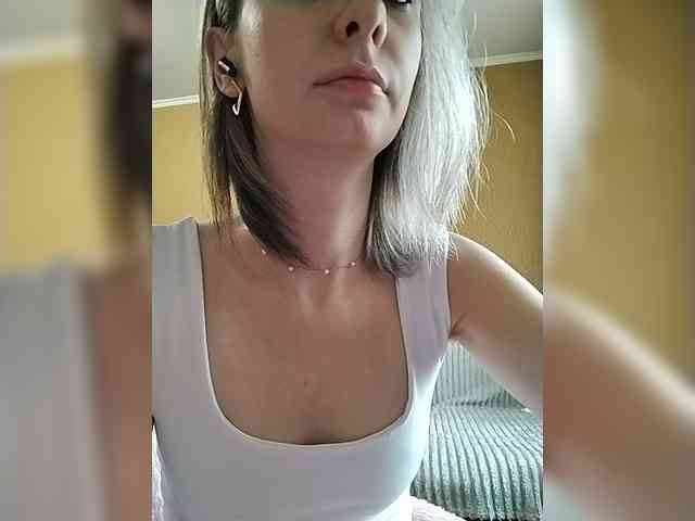 -Christina- webcam