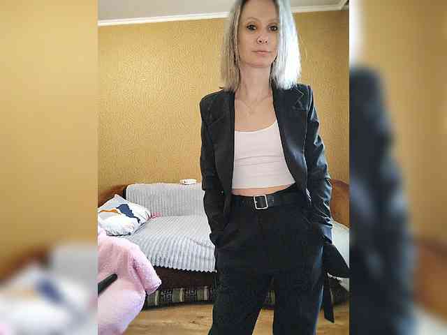 -Christina- webcam