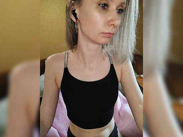 -Christina- webcam