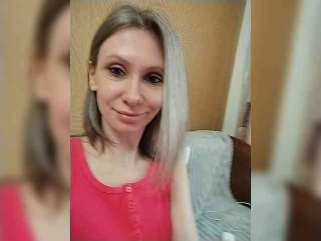 -Christina- webcam