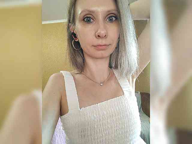 -Christina- webcam
