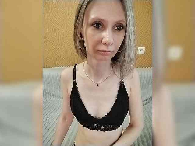 -Christina- webcam