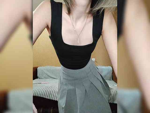 -Christina- webcam