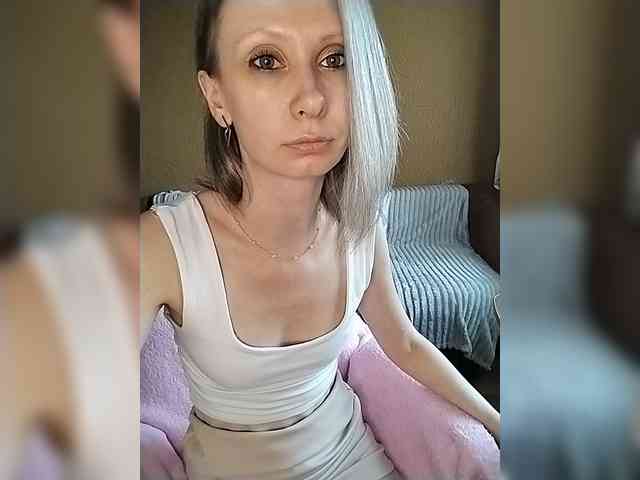 -Christina- webcam