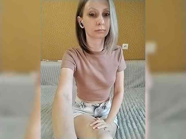 -Christina- webcam