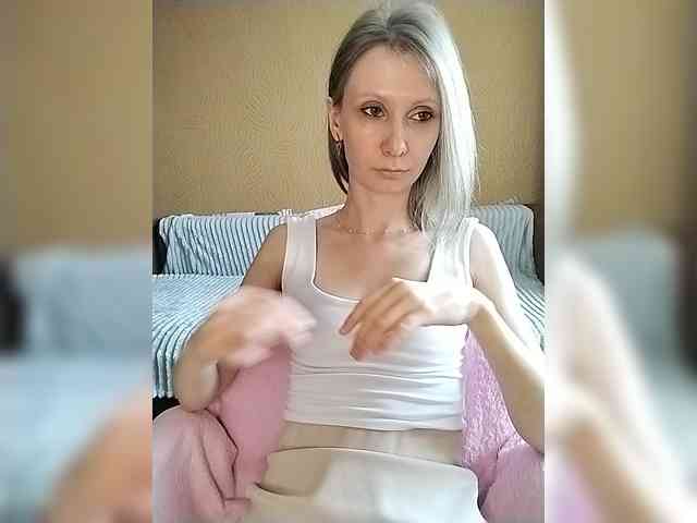 -Christina- webcam