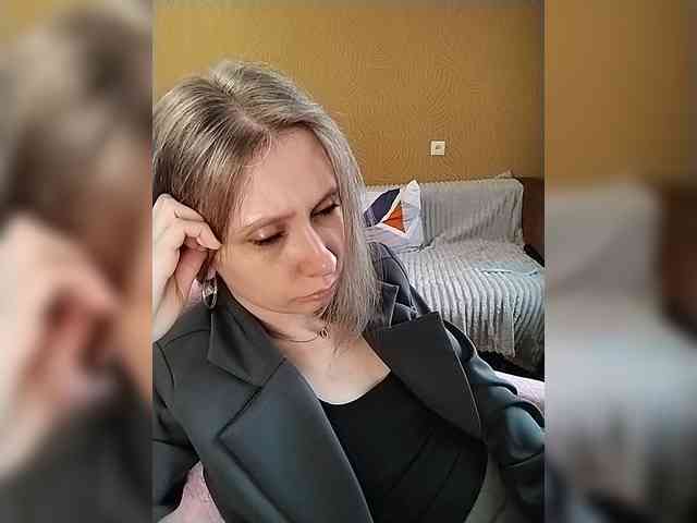 -Christina- webcam