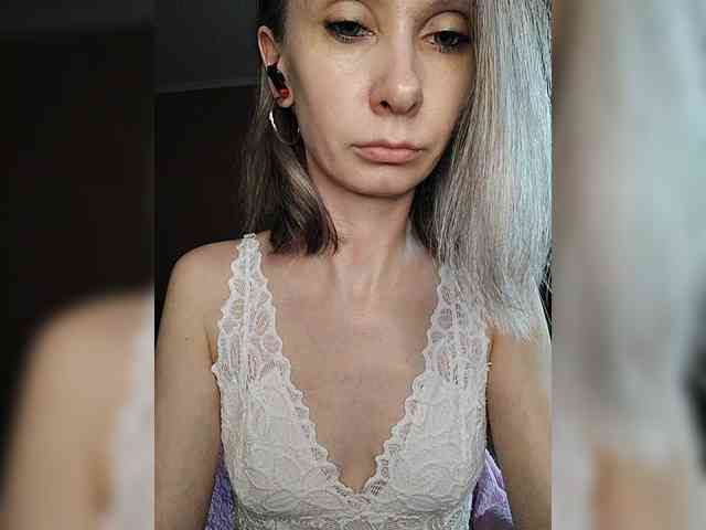 -Christina- webcam