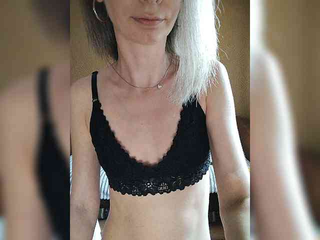 Model: -Christina-