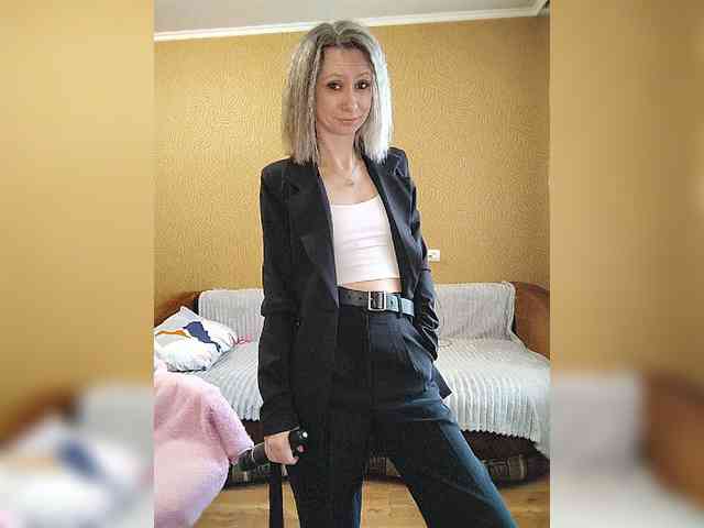 -Christina- webcam
