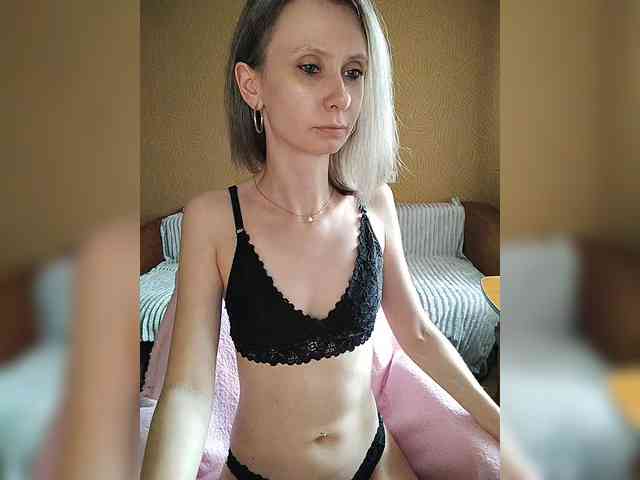 -Christina- webcam