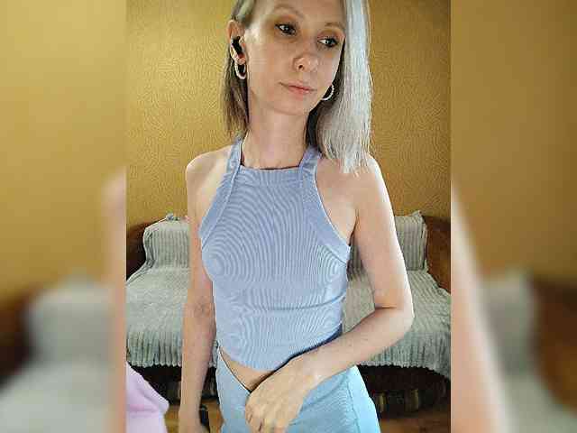 -Christina- webcam
