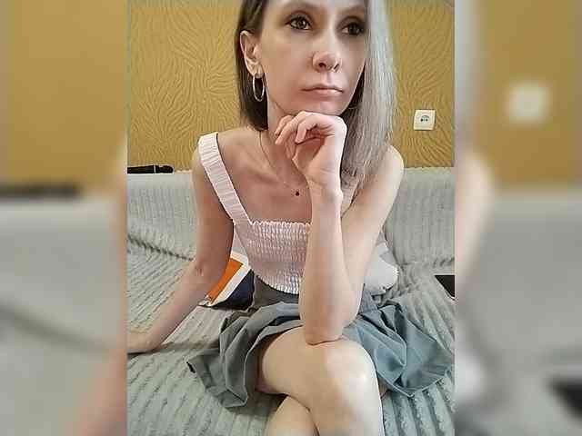 -Christina- webcam