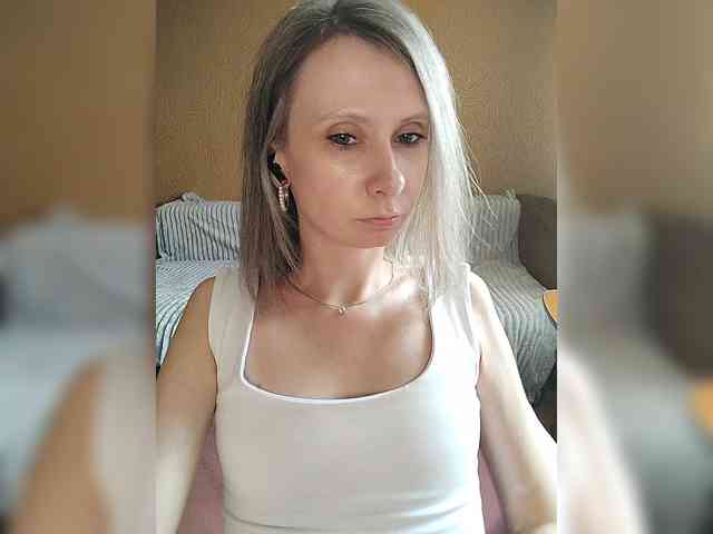 -Christina- webcam