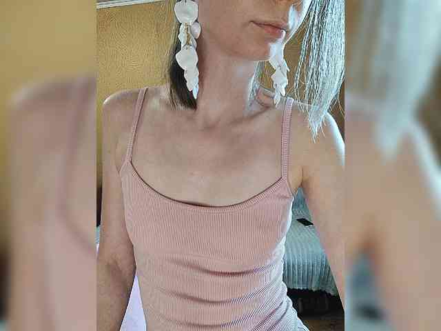 -Christina- webcam