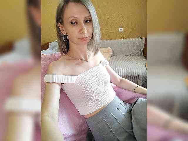 -Christina- webcam