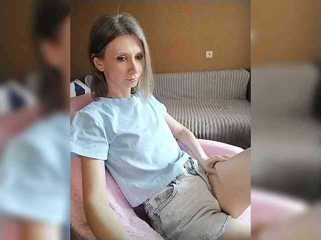 -Christina- webcam