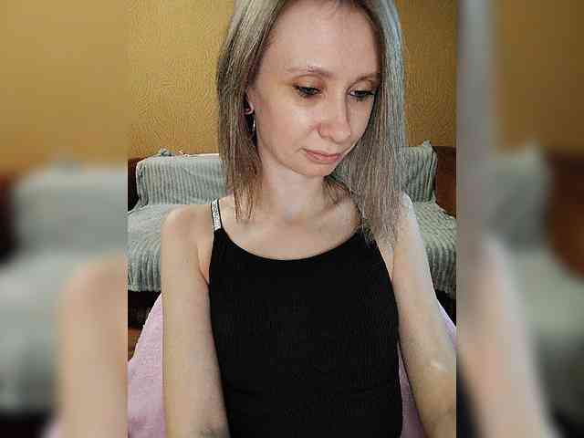 -Christina- webcam