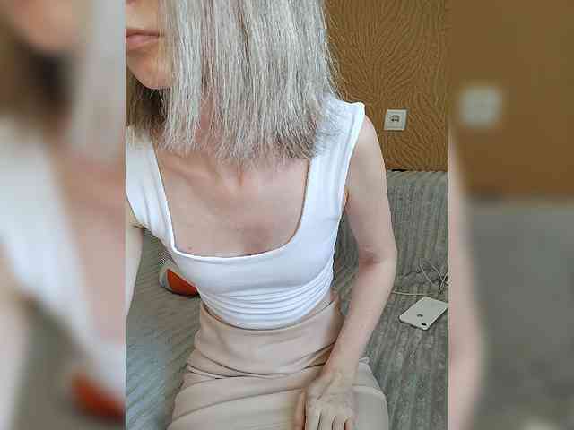 -Christina- webcam