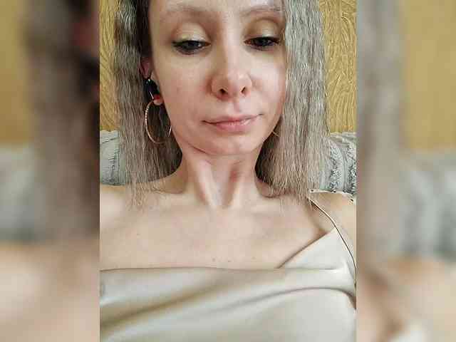 -Christina- webcam