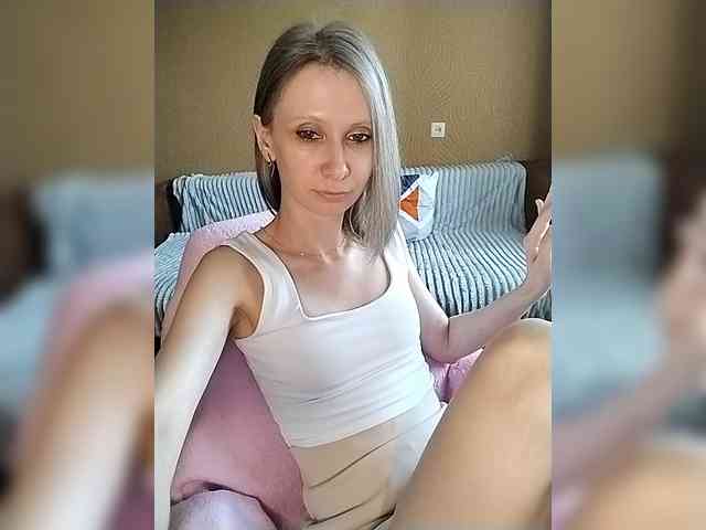 -Christina- webcam