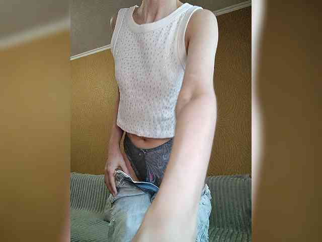 -Christina- webcam