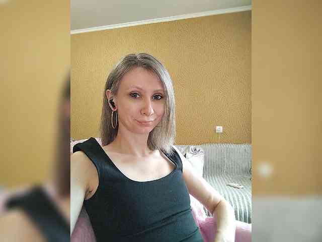 -Christina- webcam