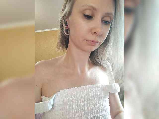 -Christina- webcam