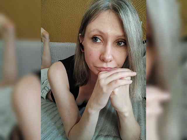 -Christina- webcam