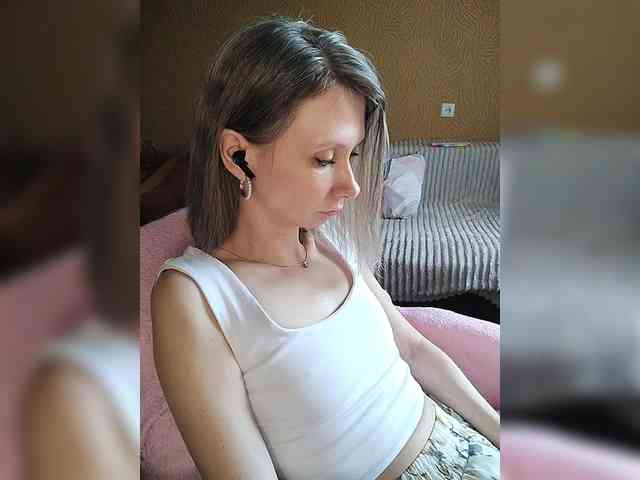 -Christina- webcam
