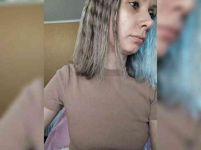 -Christina- webcam