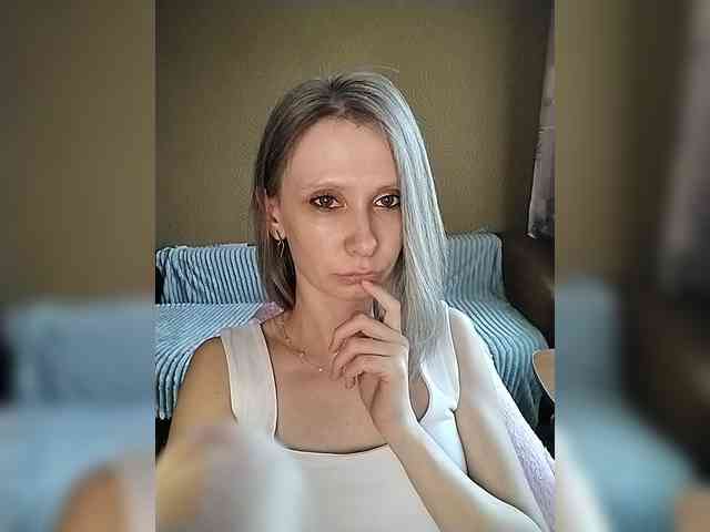 -Christina- webcam